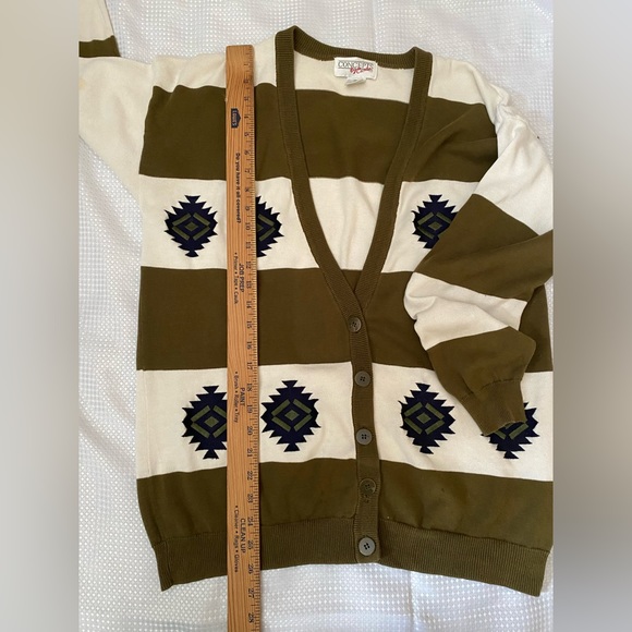 Vintage Concepts Women’s Cardigan embroidery detail sweater cardigan, size M - Picture 5 of 13